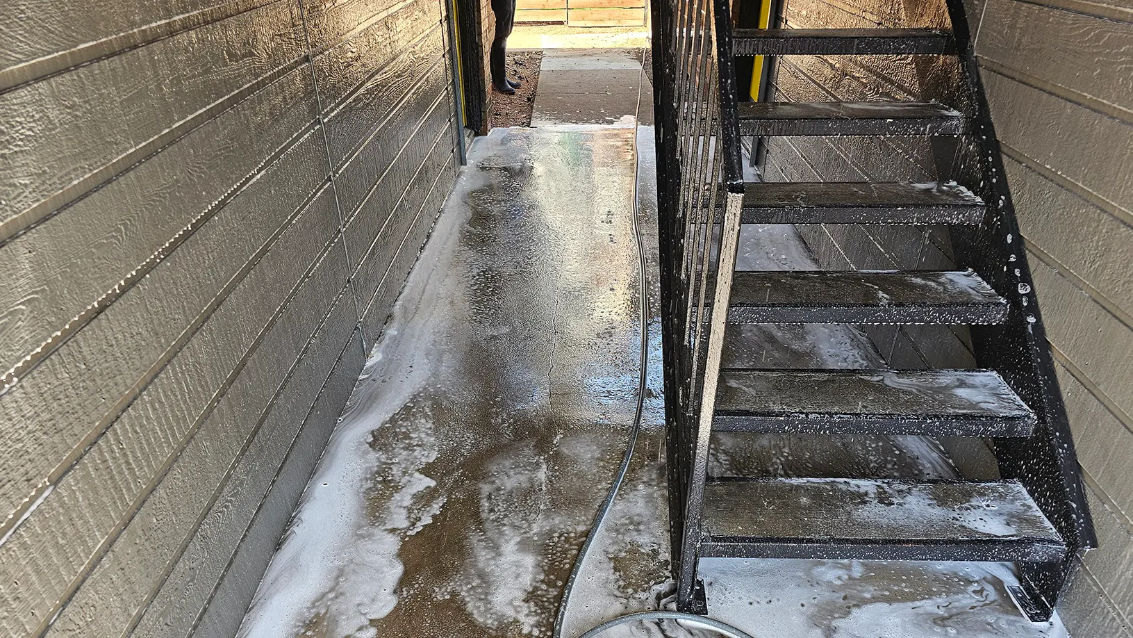 Multi-Family & Apartment Pressure Washing Service