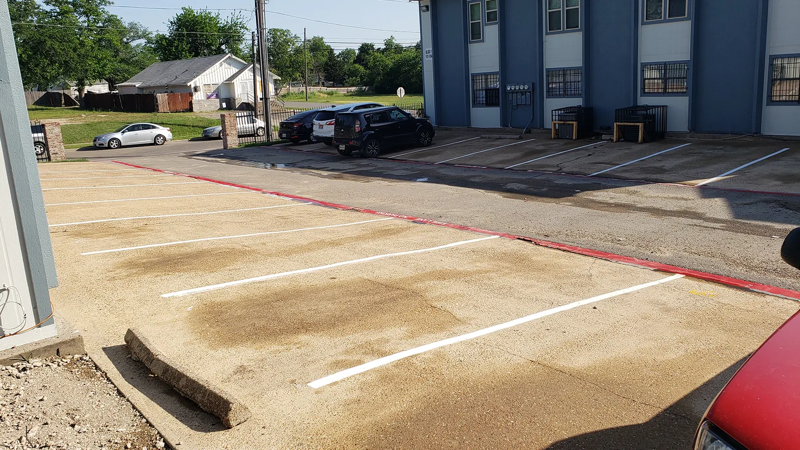 parking lot cleaning service and commercial cleaning services