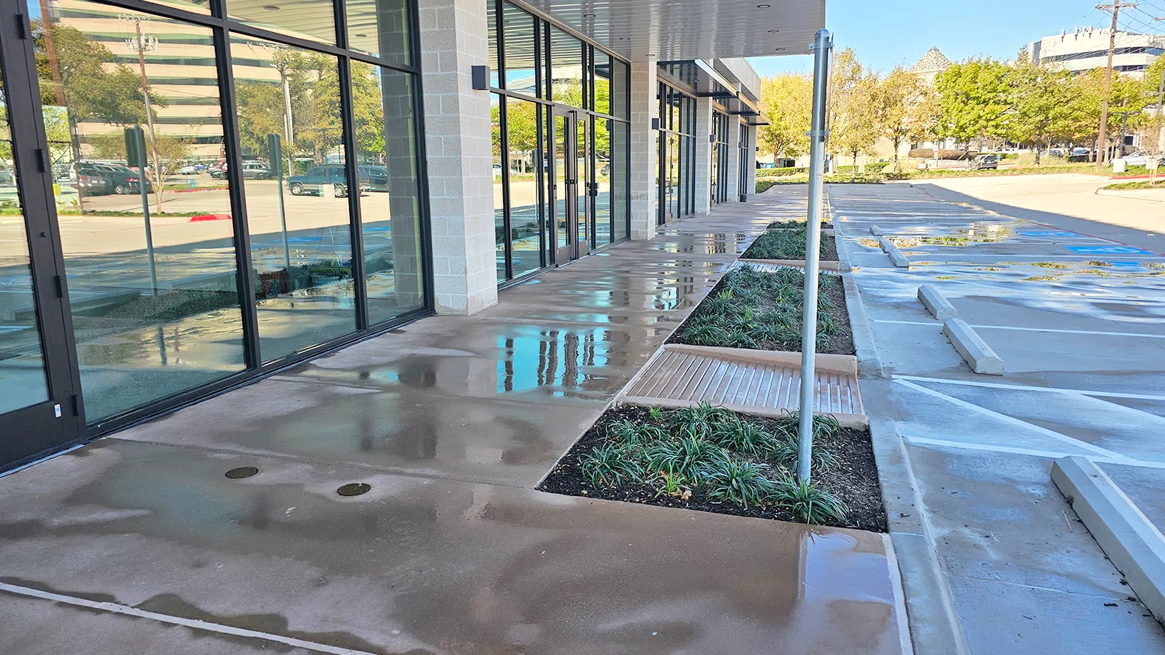 Retail and Shopping Center Cleaning - Water Workz LLC